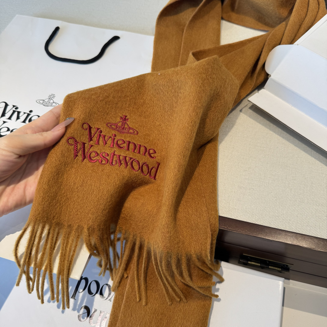 🐂独一无二的绝对牛货♥️美化心了好吗！我爱S的vivienne westwood维维安·西太后出口原单围