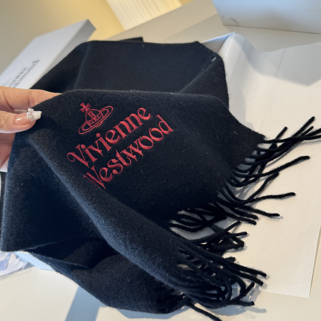 🐂独一无二的绝对牛货♥️美化心了好吗！我爱S的vivienne westwood维维安·西太后出口原单围