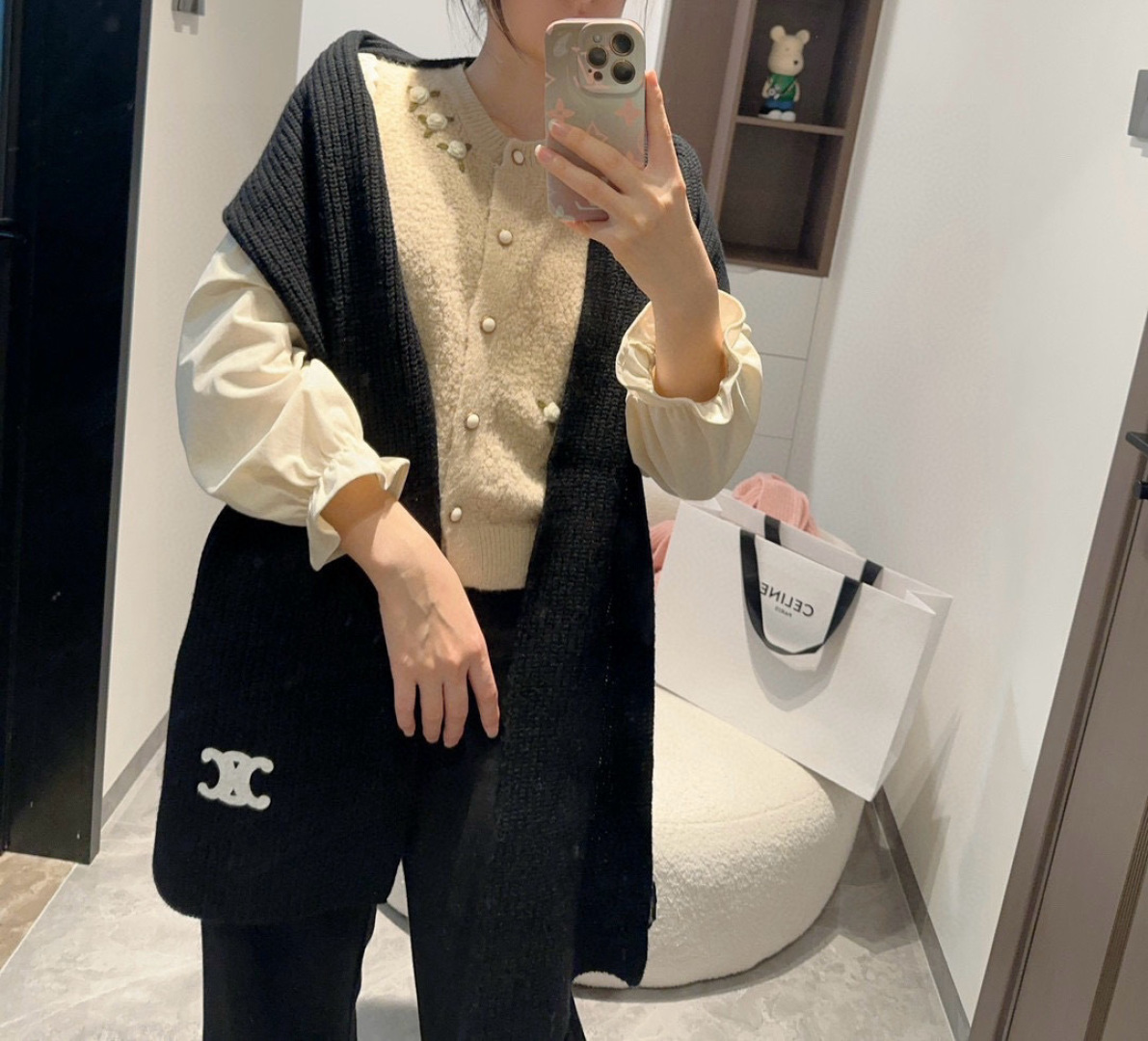 CELINE· 赛琳经典羊绒围巾❗来个硬货.麻溜的安排上.纯正出口❗原订单已经交货一批，其中一批刚过海关