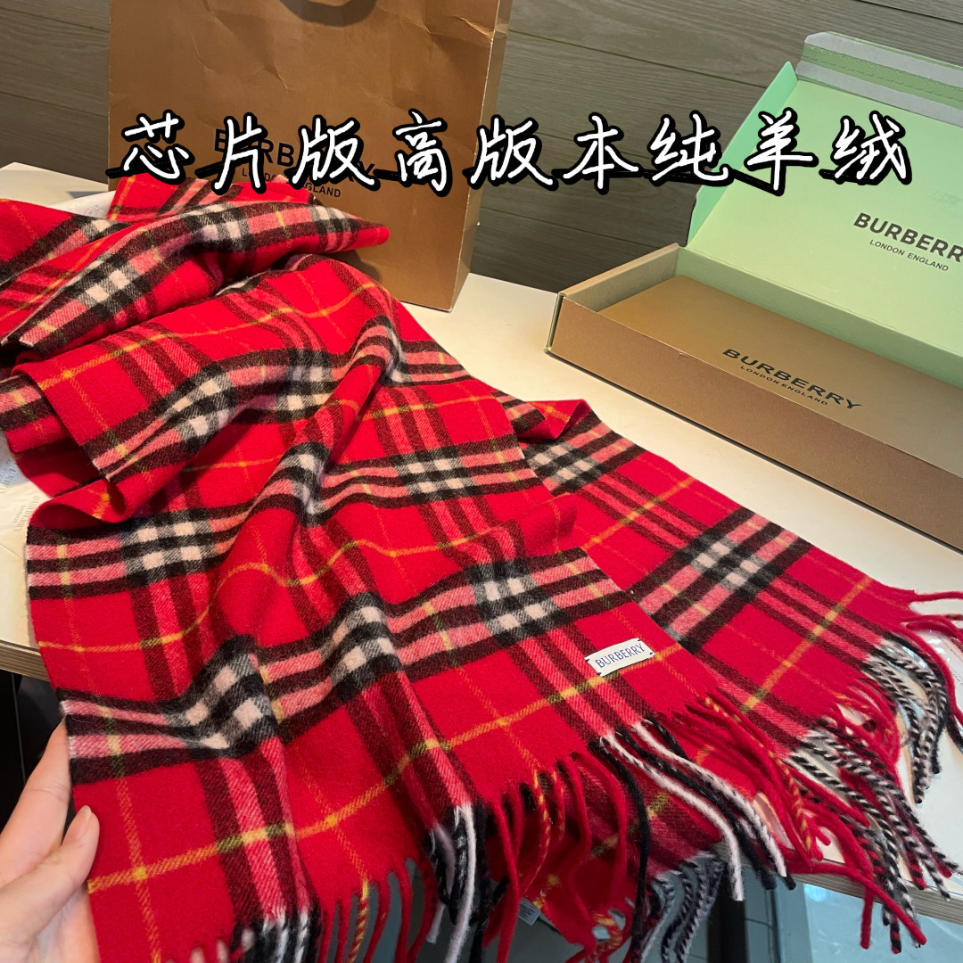 Burberry圣诞款羊绒版本金婧，张婧仪，周洁琼同款围巾新年福利苏格兰大红格围巾，走英国的单， 这款是