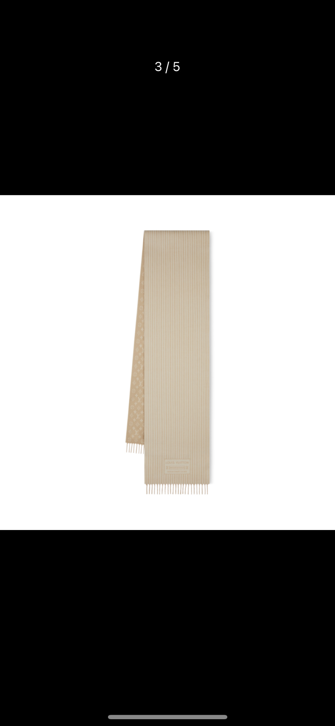 本款My Neverfull围巾为柔暖毛绒混纺铺陈经典Monogram 图案和路易威登成衣系列的Neve