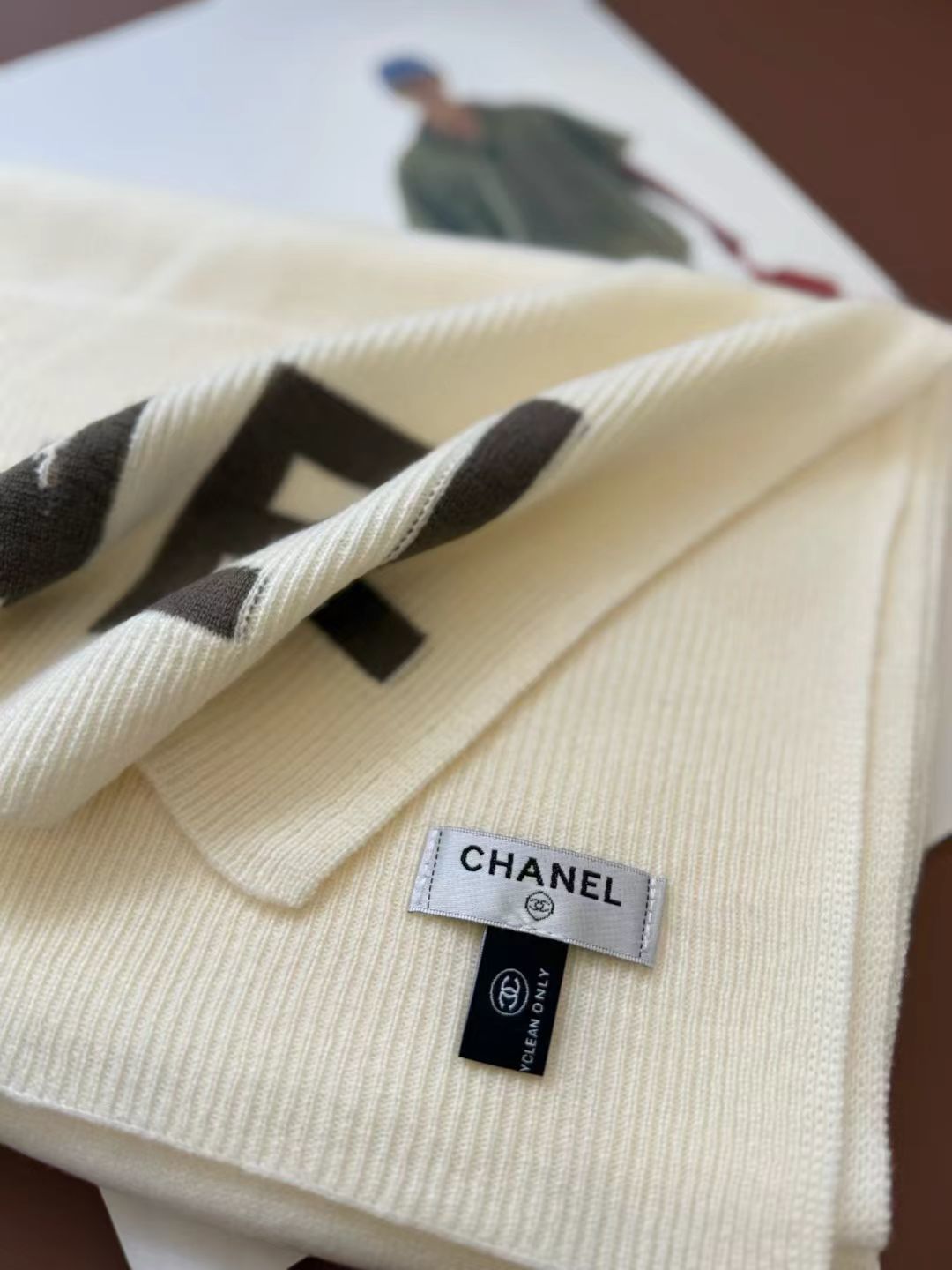 🆕🆕🆕【▪Chanel · 香奈儿难得一见的针织单品，温柔配色，超级迷恋❗️气质低调恬静又不失优雅❗️】