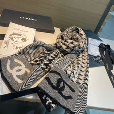 CHANEL羊绒长巾👏💙顶级原单正品旷世绝美,小香千鸟格羊绒围巾,顶级高端货👼【绝对值得珍藏👍】👏香奈儿绝美百搭款💋专柜 CHANEL羊绒长巾👏💙顶级原单正品旷世绝美,小香千鸟格羊绒围巾,顶级高端货👼【绝对值得珍藏👍】👏香奈儿绝美百搭款💋专柜