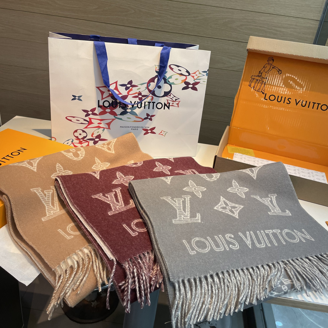 NO:678199,New new model shipped simultaneously with quality Lujia double-sided three-dimensional jacquard hollow scarf shawl size, 40×180 material 90 cashmere, 10 cashmere high version scarf, high version scarf, louis vuitton, louis vuitton, shawls19860909上新 新款出货同步品质 驴家双面立体提花镂空围巾披肩 尺寸,40×180 材质90羊绒,10羊绒高版本围巾,高版本围巾,louis vuitton,louis vuitton,shawls,scarf