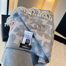 🆕 【CHANEL·香奈儿 】喜欢有颜值,高质量的亲可入手,名媛单品,无论怎么搭配都是满满的气质感,100%极品山羊绒水 🆕 【CHANEL·香奈儿 】喜欢有颜值,高质量的亲可入手,名媛单品,无论怎么搭配都是满满的气质感,100%极品山羊绒水