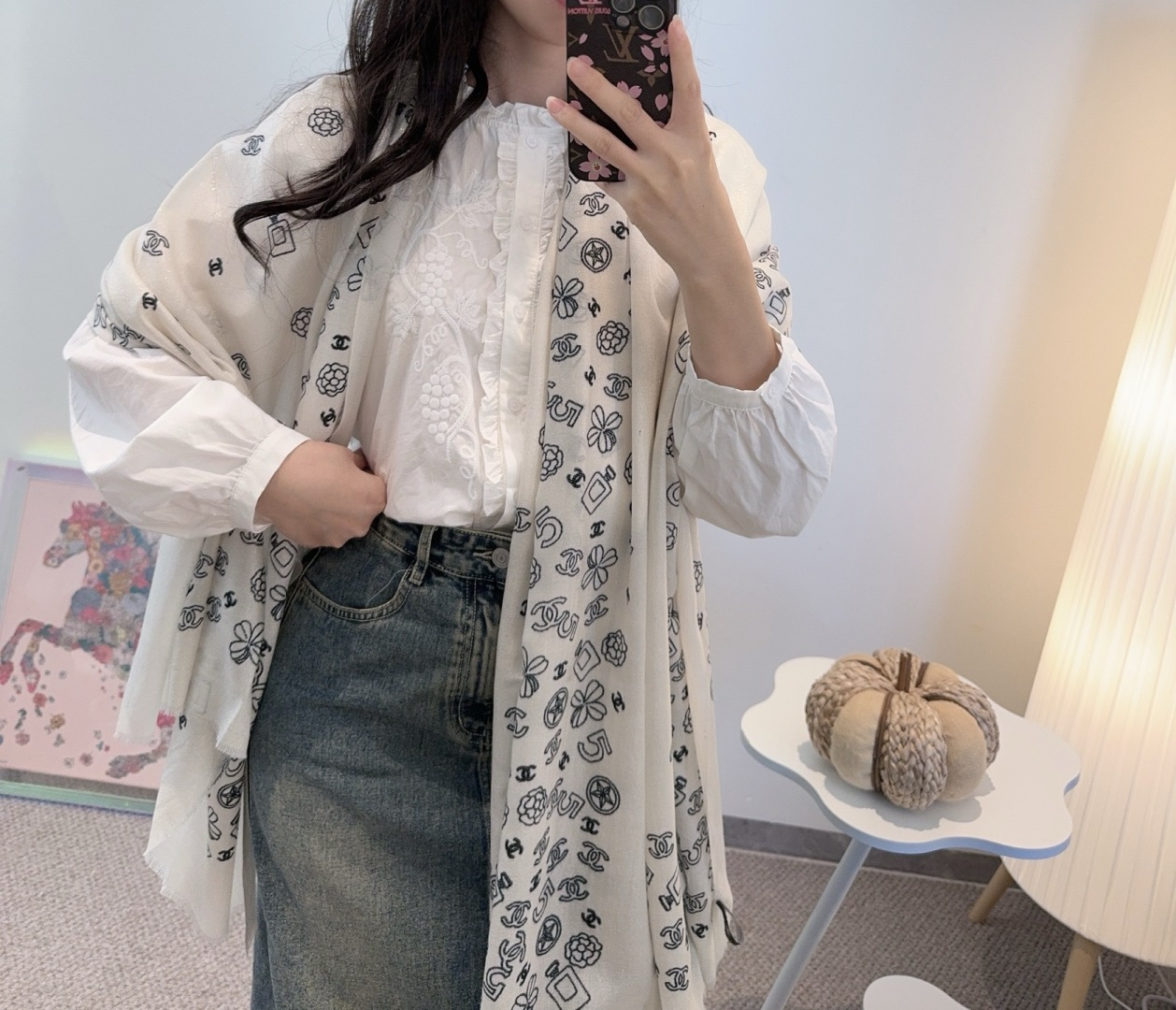 上新❤️ 超级有腔调！！！巨巨巨巨美的闪光女神】谁懂这种秋冬调性的美啊？！！！这款小香披肩也是我疯狂喜欢的一款，一试完就