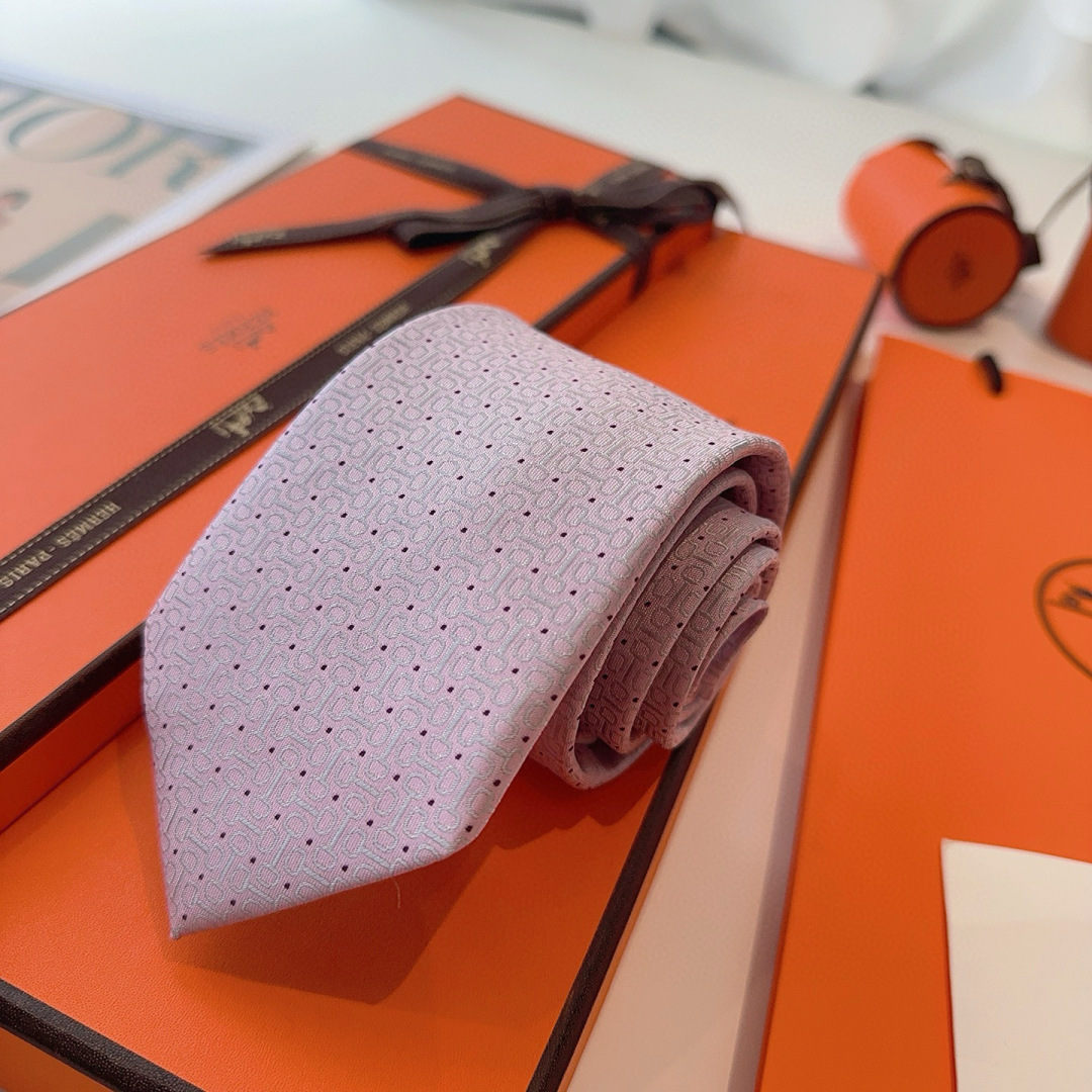 领带新款出货啦‼️‼️爱马仕男士新款领带系列👔👔，让男士可以充分展示自己个性。100%顶级斜纹真丝手工定