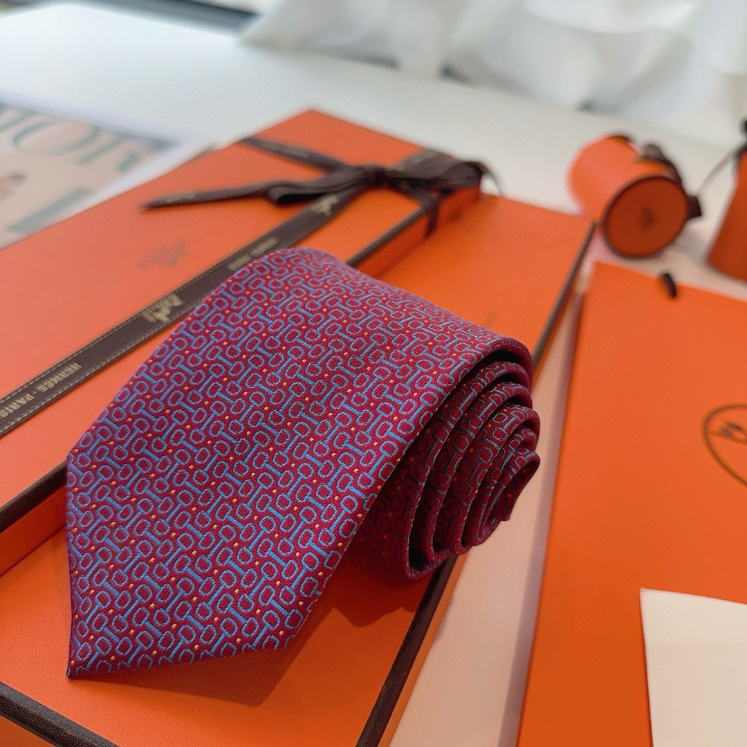 领带新款出货啦‼️‼️爱马仕男士新款领带系列👔👔，让男士可以充分展示自己个性。100%顶级斜纹真丝手工定