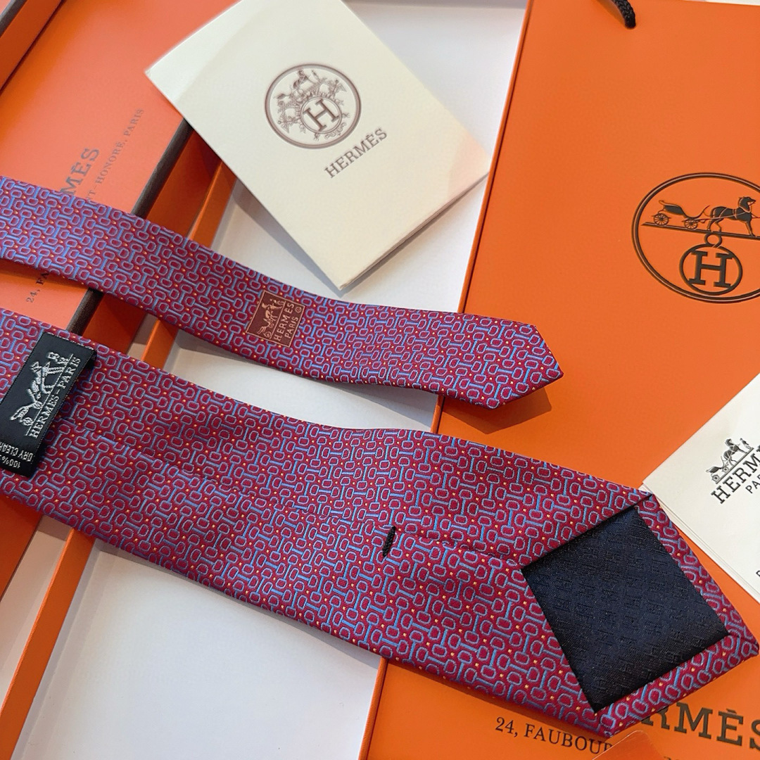 领带新款出货啦‼️‼️爱马仕男士新款领带系列👔👔，让男士可以充分展示自己个性。100%顶级斜纹真丝手工定