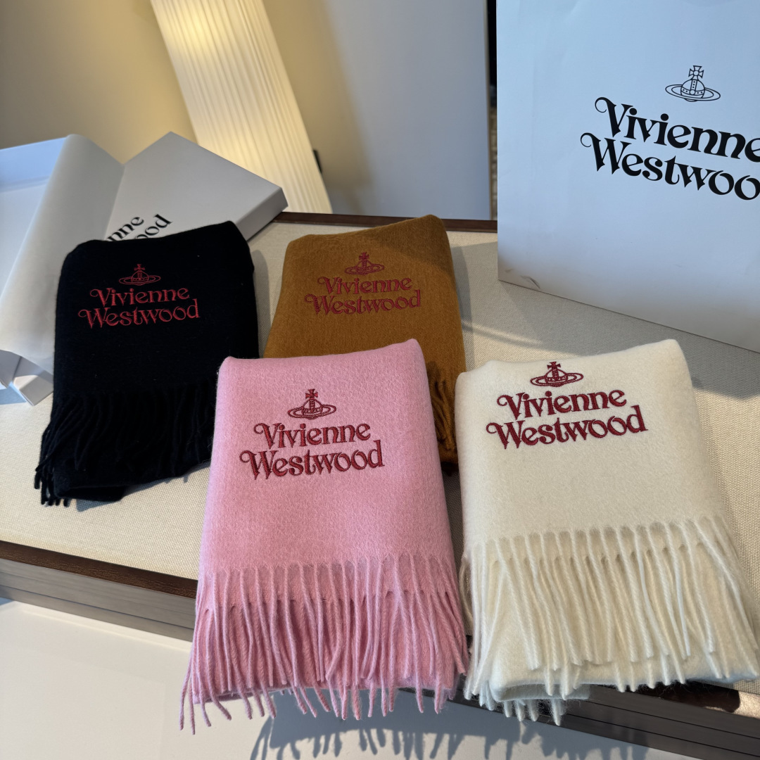🐂独一无二的绝对牛货♥️美化心了好吗！我爱S的vivienne westwood维维安·西太后出口原单围巾🧣而且是限量款