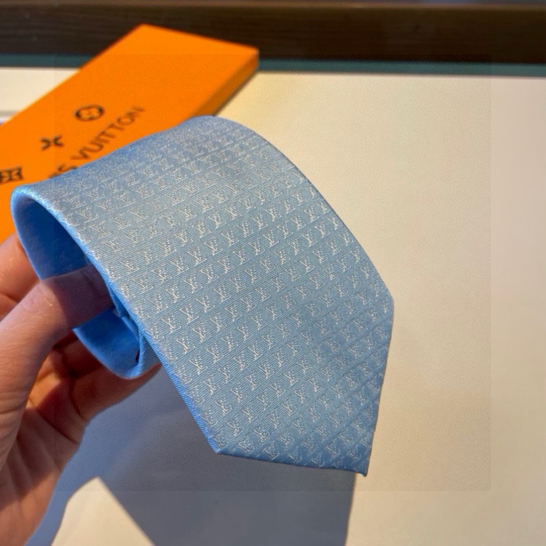 💖💖 男士领带系列【L字母领带】👔👔，稀有😻😻展现精湛手工与时尚优雅的理想选择，此款真丝织就的Diamo