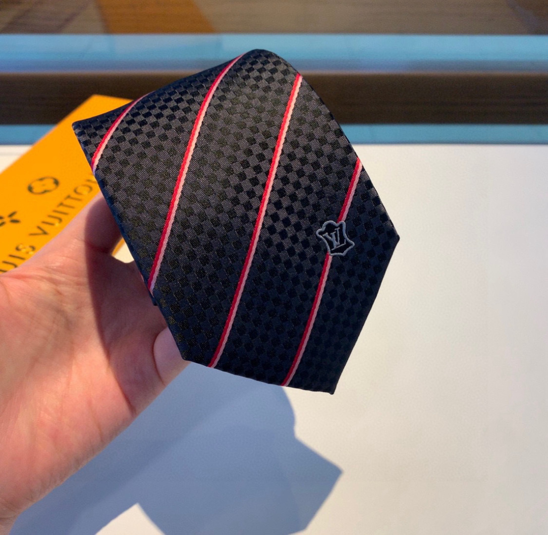 配包装 LV专柜同步出货啦‼ 男士领带系列【ECU领带】👔👔，稀有😻😻展现精湛手工与时尚优雅的理想选择，