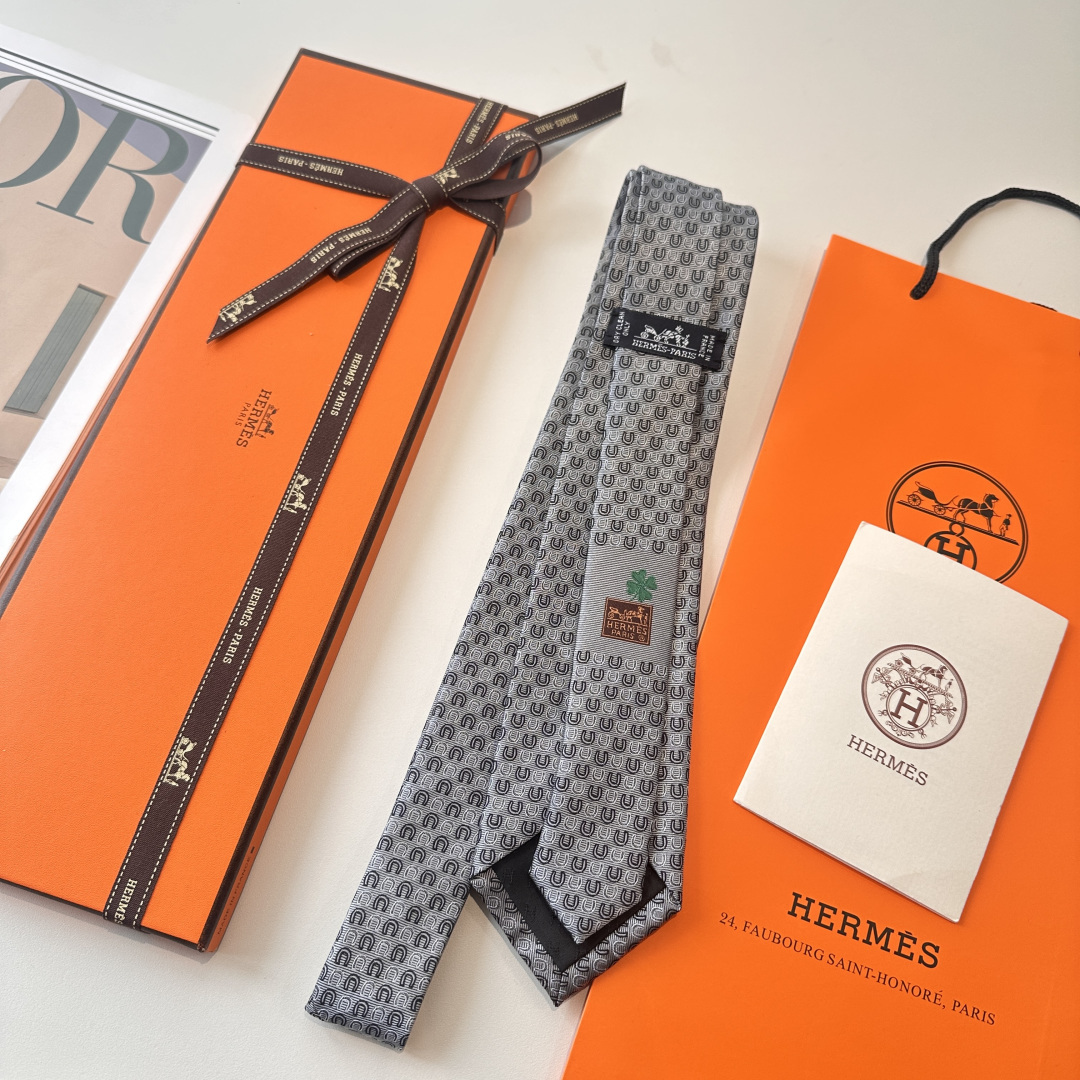 特 爱马仕《Good luck》男士新款领带系列👔👔，稀有H家每年都有一千条不同印花的领带面世，从最初的