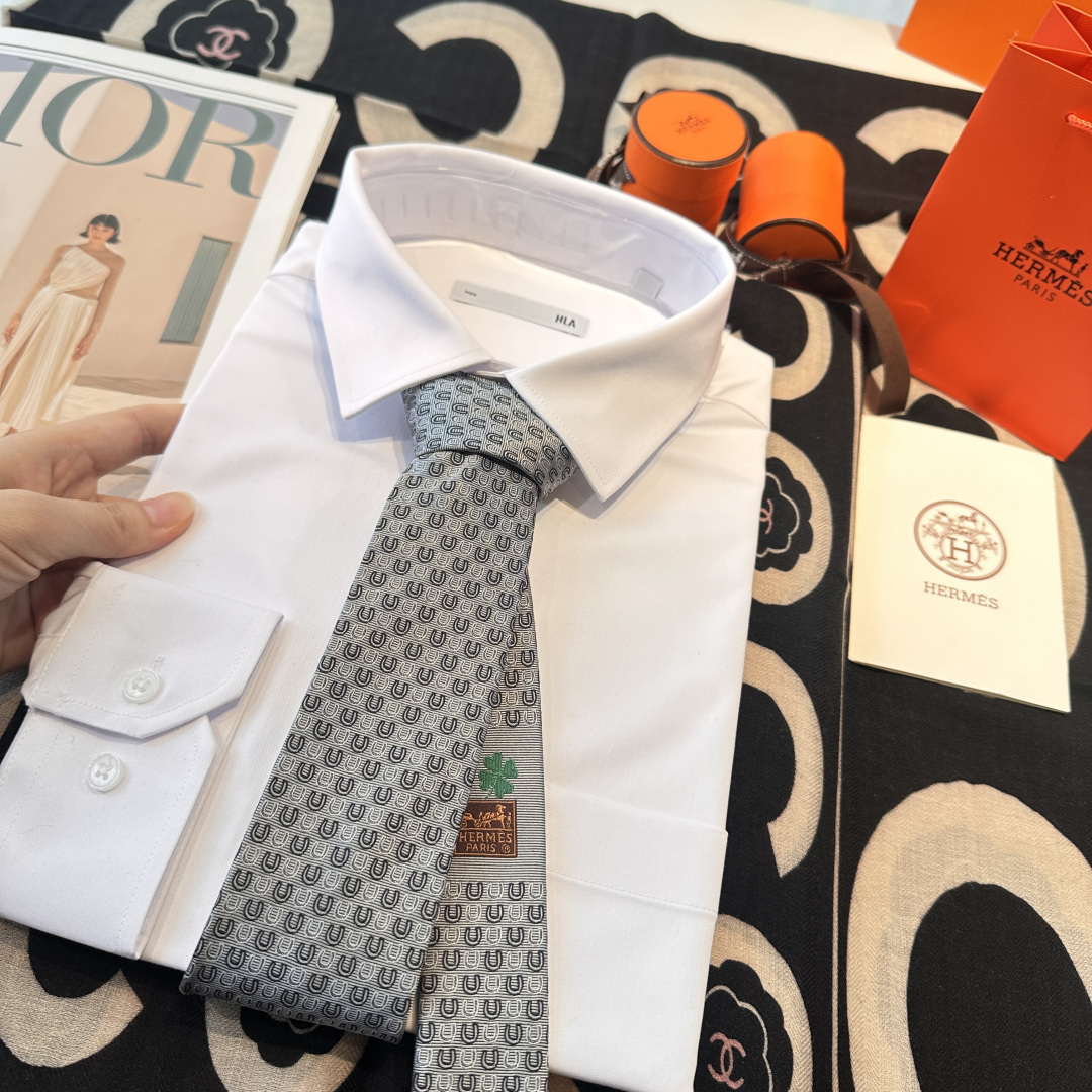特 爱马仕《Good luck》男士新款领带系列👔👔，稀有H家每年都有一千条不同印花的领带面世，从最初的