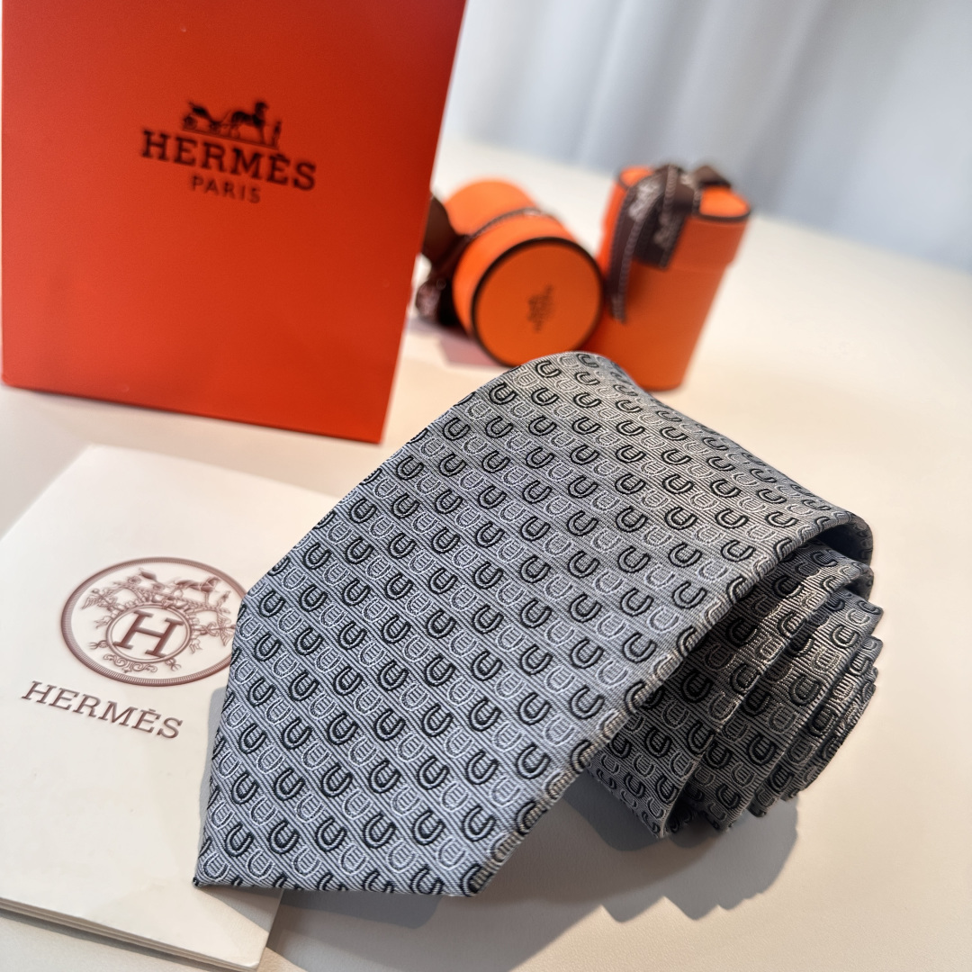 特 爱马仕《Good luck》男士新款领带系列👔👔，稀有H家每年都有一千条不同印花的领带面世，从最初的