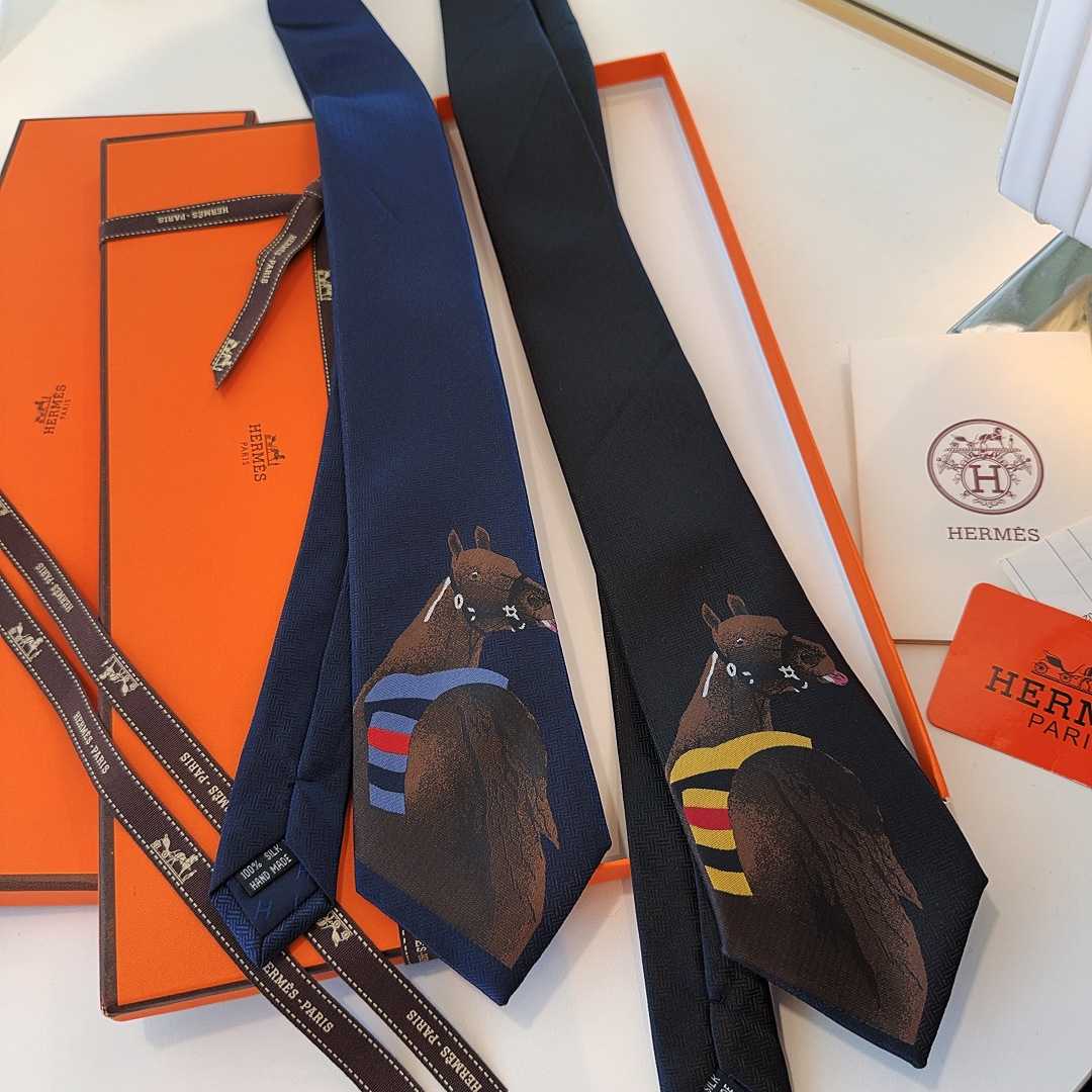 特 马年销量版 领带新款出货啦‼️‼️爱马仕男士新款领带系列👔👔，让男士可以充分展示自己个性。100%顶