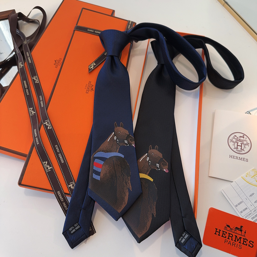 特 马年销量版 领带新款出货啦‼️‼️爱马仕男士新款领带系列👔👔，让男士可以充分展示自己个性。100%顶