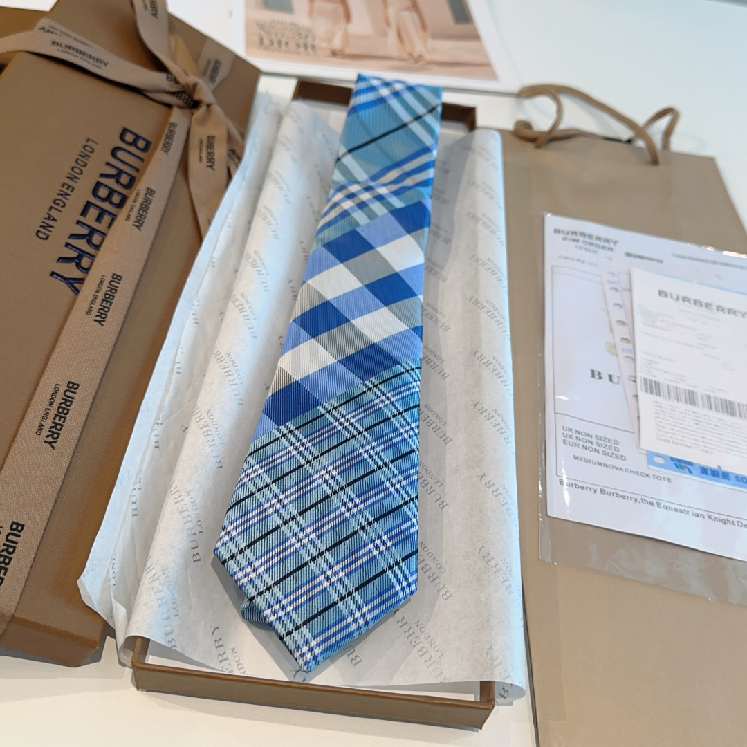 特 专柜同步领带出货啦‼‼Burberry【博柏利领带】👔👔，稀有😻😻展现精湛手工与时尚优雅的理想选择，