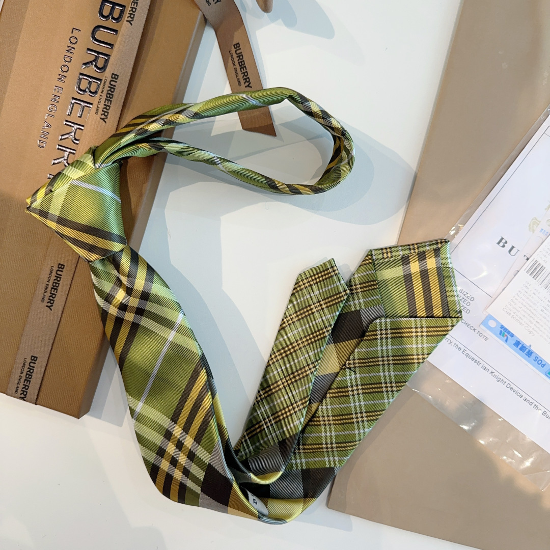 特 专柜同步领带出货啦‼‼Burberry【博柏利领带】👔👔，稀有😻😻展现精湛手工与时尚优雅的理想选择，
