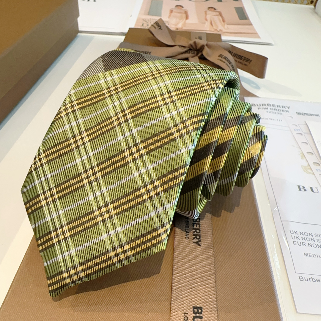 特 专柜同步领带出货啦‼‼Burberry【博柏利领带】👔👔，稀有😻😻展现精湛手工与时尚优雅的理想选择，