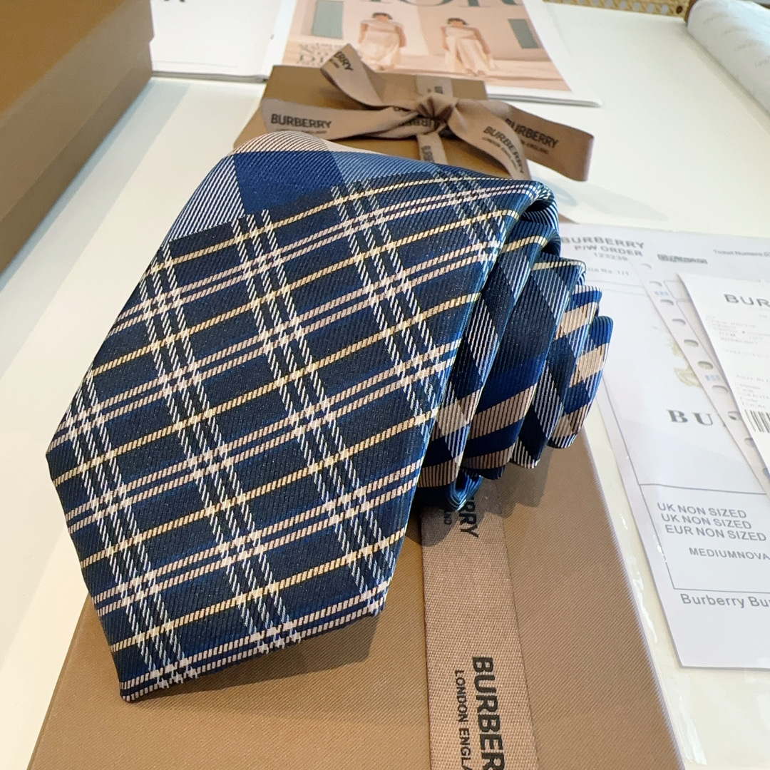 特 专柜同步领带出货啦‼‼Burberry【博柏利领带】👔👔，稀有😻😻展现精湛手工与时尚优雅的理想选择，