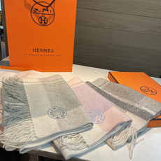 🆕Hermes · 爱马仕❗️怒赞自留▪️❗️我们的男款围巾且买且珍惜~~男款真的很少,一年也就出几款,都是出口订单所以 🆕Hermes · 爱马仕❗️怒赞自留▪️❗️我们的男款围巾且买且珍惜~~男款真的很少,一年也就出几款,都是出口订单所以