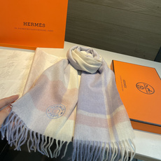 🆕Hermes · 爱马仕❗️怒赞自留▪️❗️我们的男款围巾且买且珍惜~~男款真的很少,一年也就出几款,都是出口订单所以 🆕Hermes · 爱马仕❗️怒赞自留▪️❗️我们的男款围巾且买且珍惜~~男款真的很少,一年也就出几款,都是出口订单所以
