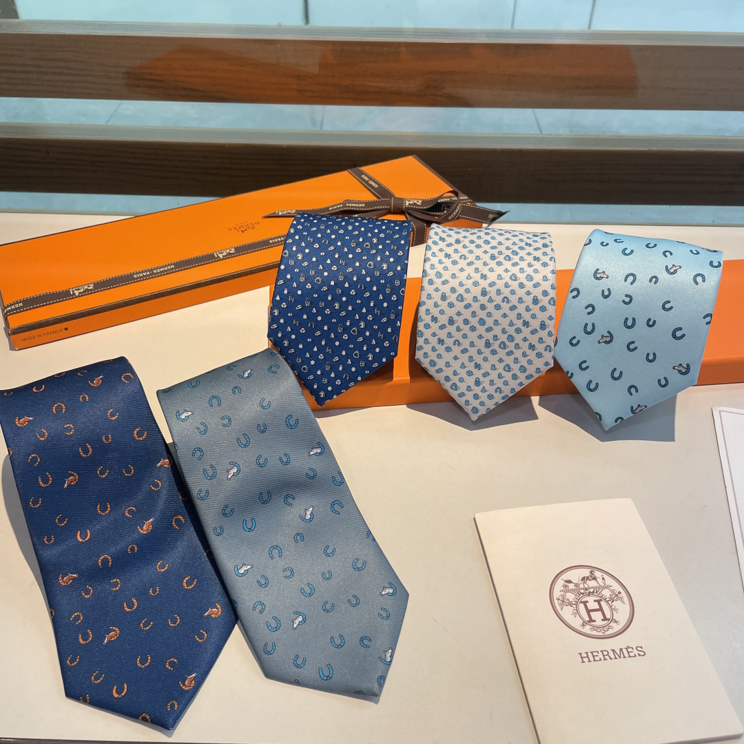 🌾 男士新款印花[爱马仕透视]领带系列👔👔，稀有😻😻H家每年都有一千条不同印花的领带面世，从最初的多以几