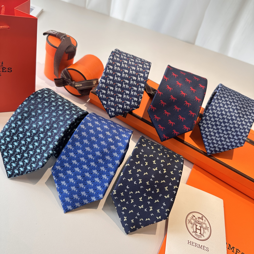 爱马仕动物系列 男士新款领带 👔👔，让男士可以充分展示自己个性。100%顶级斜纹真丝手工定制‼