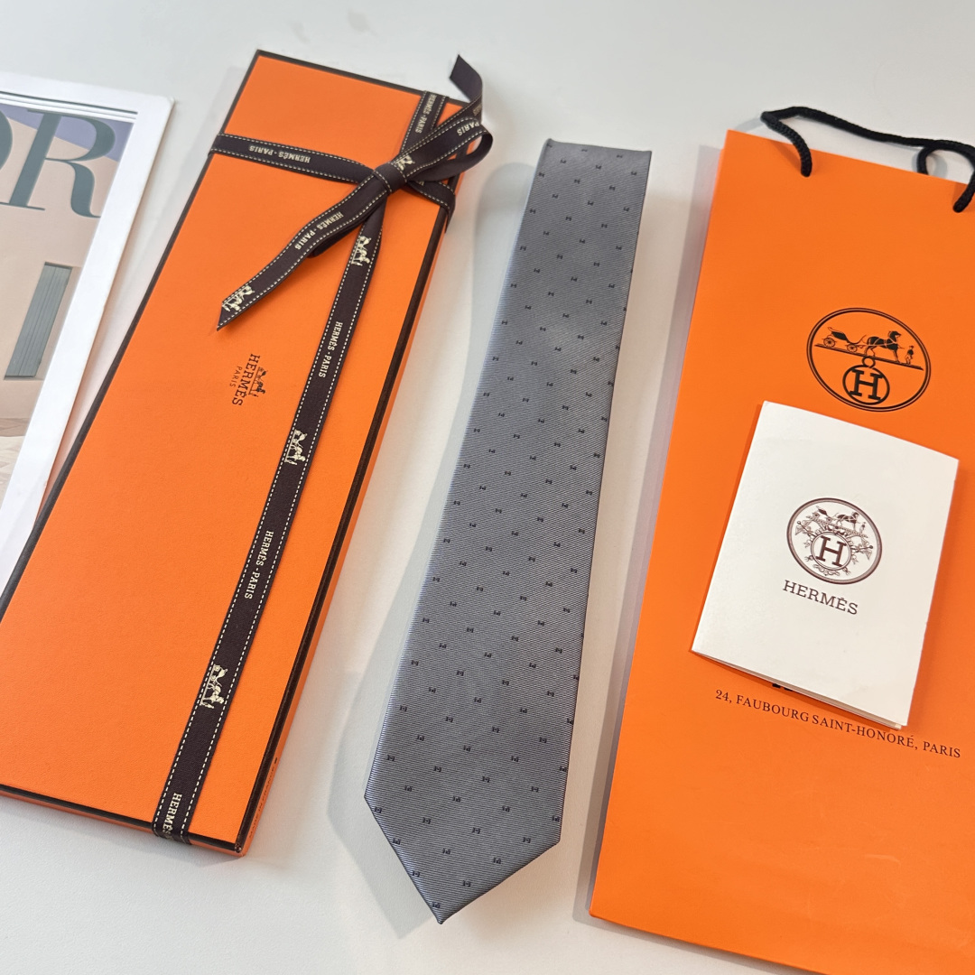 🌾 领带新款出货啦‼‼爱马仕男士新款领带系列👔👔，让男士可以充分展示自己个性。100%顶级斜纹真丝手工定