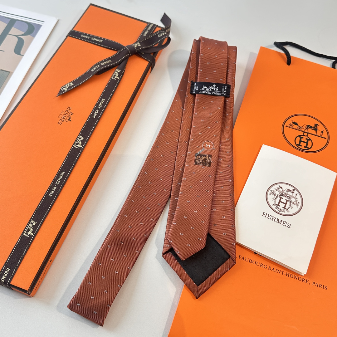 🌾 领带新款出货啦‼‼爱马仕男士新款领带系列👔👔，让男士可以充分展示自己个性。100%顶级斜纹真丝手工定