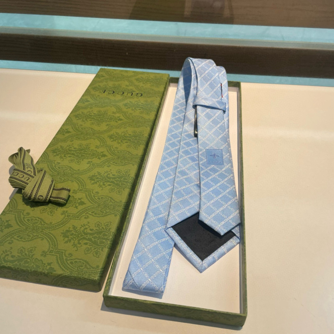 🌾 G家专柜新款【GG标识印花领带】男士领带👔👔，稀有采用经典小G LOGO提花展现精湛手工与时尚优雅的