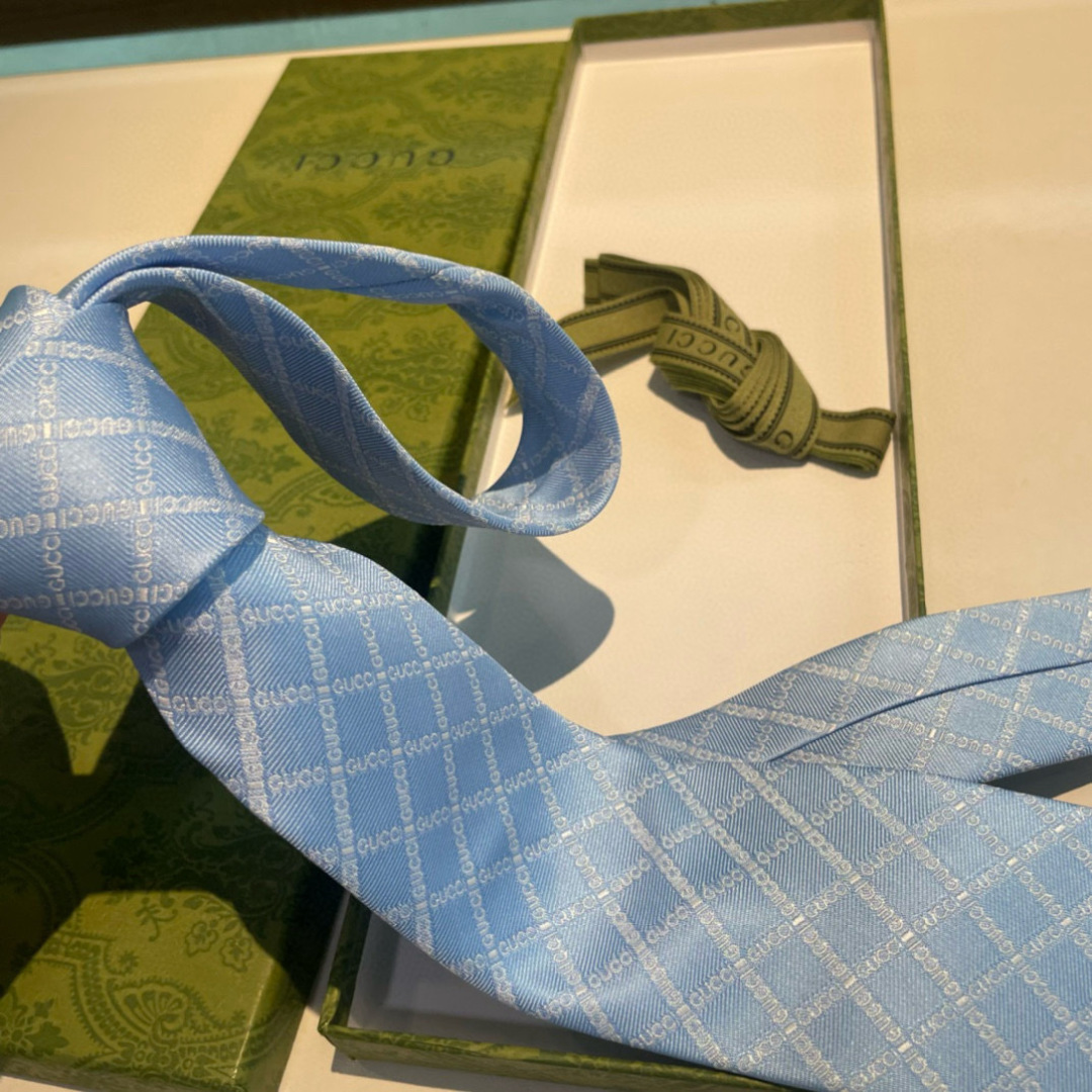 🌾 G家专柜新款【GG标识印花领带】男士领带👔👔，稀有采用经典小G LOGO提花展现精湛手工与时尚优雅的