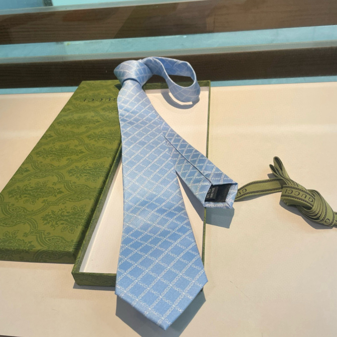 🌾 G家专柜新款【GG标识印花领带】男士领带👔👔，稀有采用经典小G LOGO提花展现精湛手工与时尚优雅的