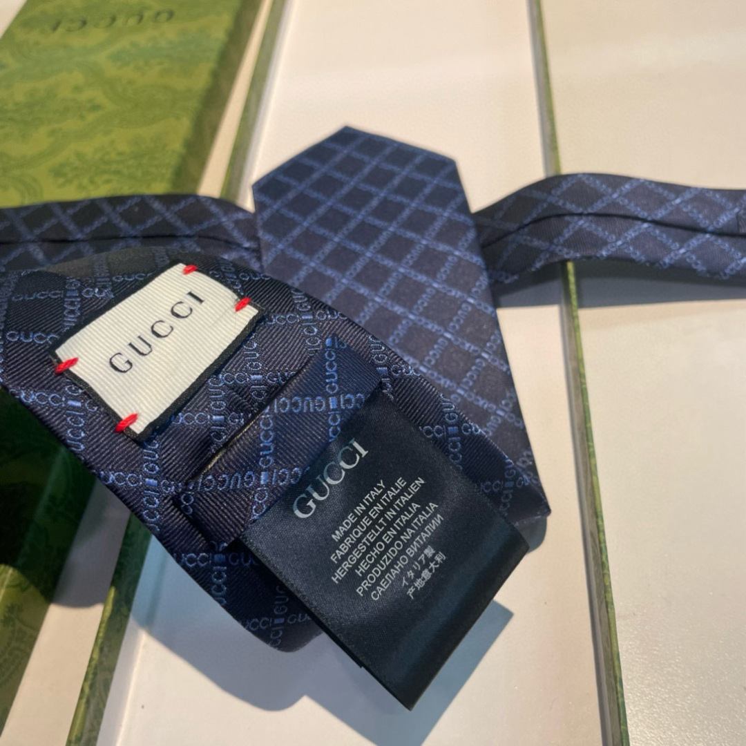 🌾 G家专柜新款【GG标识印花领带】男士领带👔👔，稀有采用经典小G LOGO提花展现精湛手工与时尚优雅的