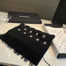 🆕 【CHANEL·香奈儿 】喜欢有颜值,高质量的亲可入手,名媛单品,无论怎么搭配都是满满的气质感,100%极品山羊绒水 🆕 【CHANEL·香奈儿 】喜欢有颜值,高质量的亲可入手,名媛单品,无论怎么搭配都是满满的气质感,100%极品山羊绒水