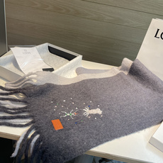 【▪❤️️Loewe超美新款马海毛围巾!超级推荐入手!】质感好货!罗意威主打的马海毛围巾~据说超难买哦!!打了好多次版! 【▪❤️️Loewe超美新款马海毛围巾!超级推荐入手!】质感好货!罗意威主打的马海毛围巾~据说超难买哦!!打了好多次版!