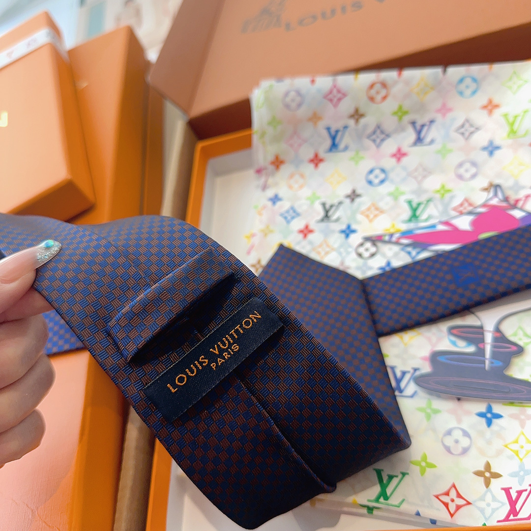 LV领带 新款来袭 路易威登经典领带👔「棋盘格子」l'花纹，男士必备单品超时尚！高端品质 版型面料都达到