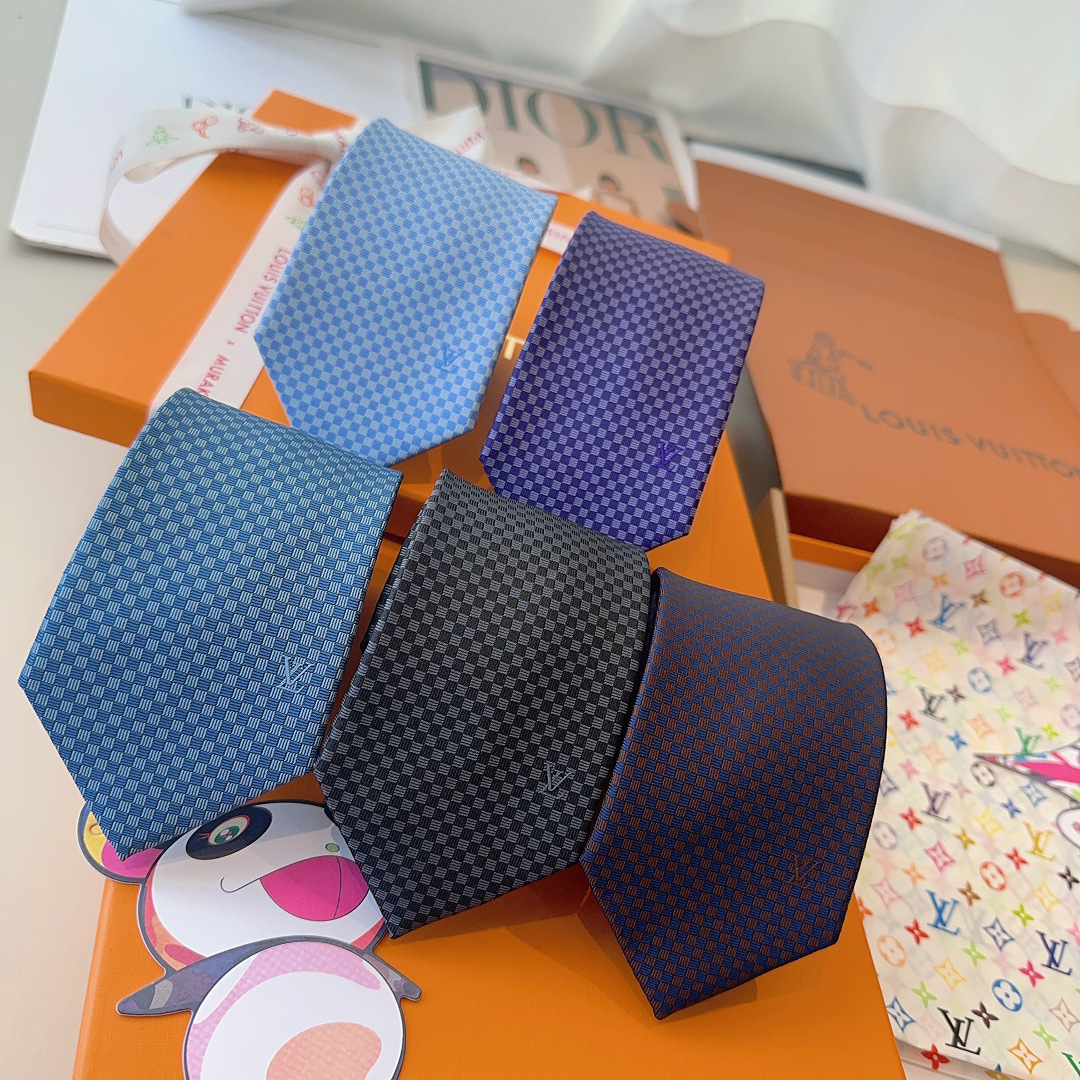 LV领带 新款来袭 路易威登经典领带👔「棋盘格子」l'花纹，男士必备单品超时尚！高端品质 版型面料都达到