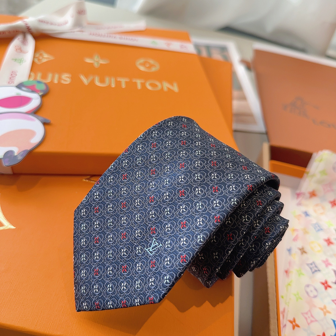 特 LV老花领带 ，路易威登经典领带👔老花提花设计，男士必备单品超时尚！高端品质 版型面料都达到品牌标准