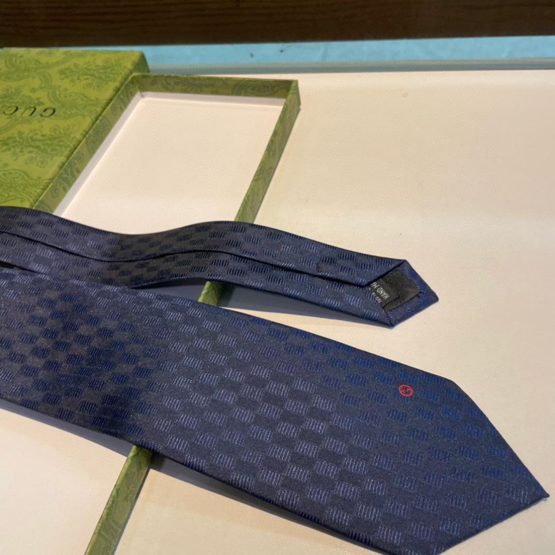 特批 G家专柜新款【GG标识印花领带】男士领带👔👔，稀有采用经典小G LOGO提花展现精湛手工与时尚优雅