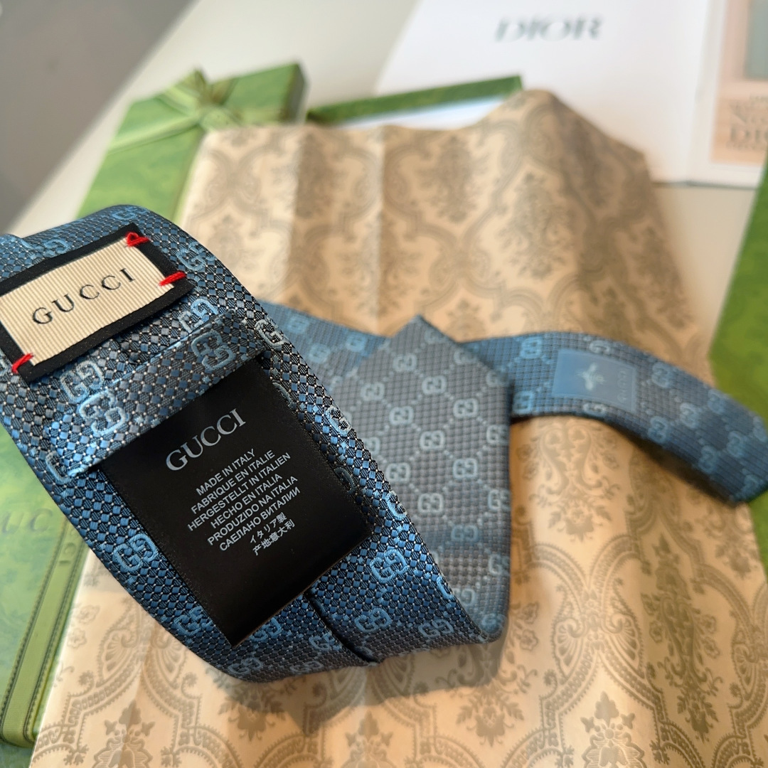 特 G家专柜新款【GG标识印花领带】男士领带👔👔，稀有采用经典小G LOGO提花展现精湛手工与时尚优雅的