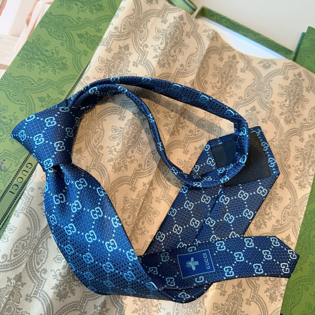 特 G家专柜新款【GG标识印花领带】男士领带👔👔，稀有采用经典小G LOGO提花展现精湛手工与时尚优雅的