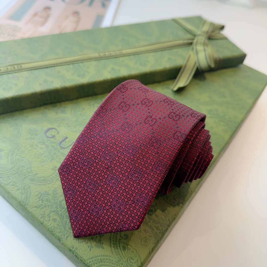 特 G家专柜新款【GG标识印花领带】男士领带👔👔，稀有采用经典小G LOGO提花展现精湛手工与时尚优雅的