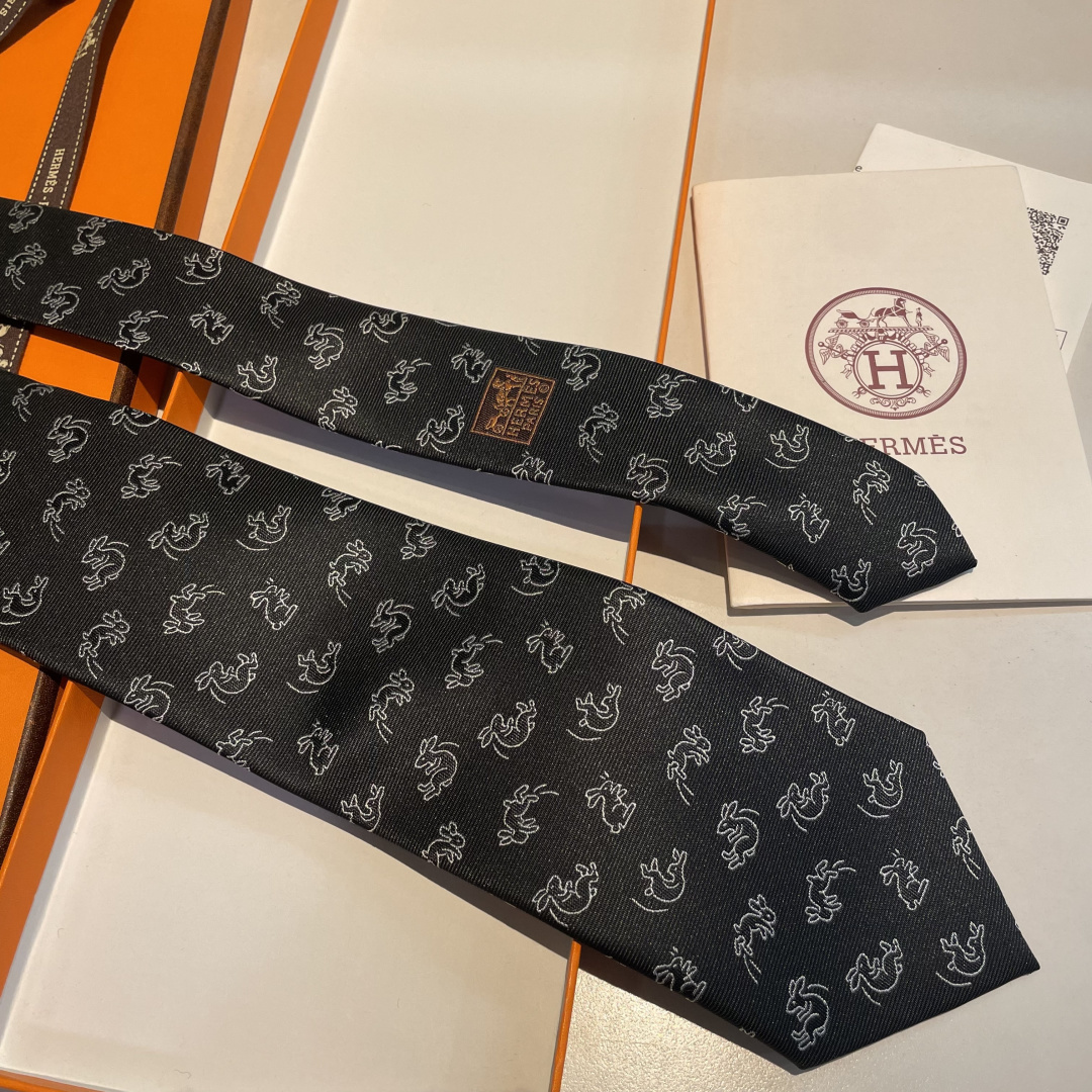 特 领带新款出货啦‼️‼️爱马仕男士新款领带系列👔👔，让男士可以充分展示自己个性。100%顶级斜纹真丝手