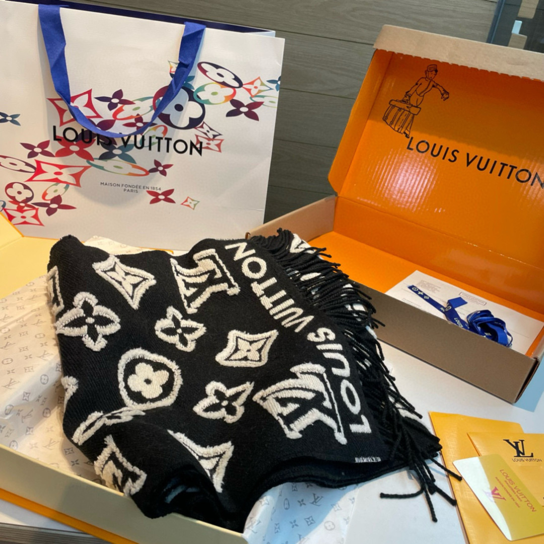 3D浮雕工艺 新 最新专柜同步上新 立体浮雕logo 超级拉风 厚实蓬松 原版原标 上身效果很好看 不分