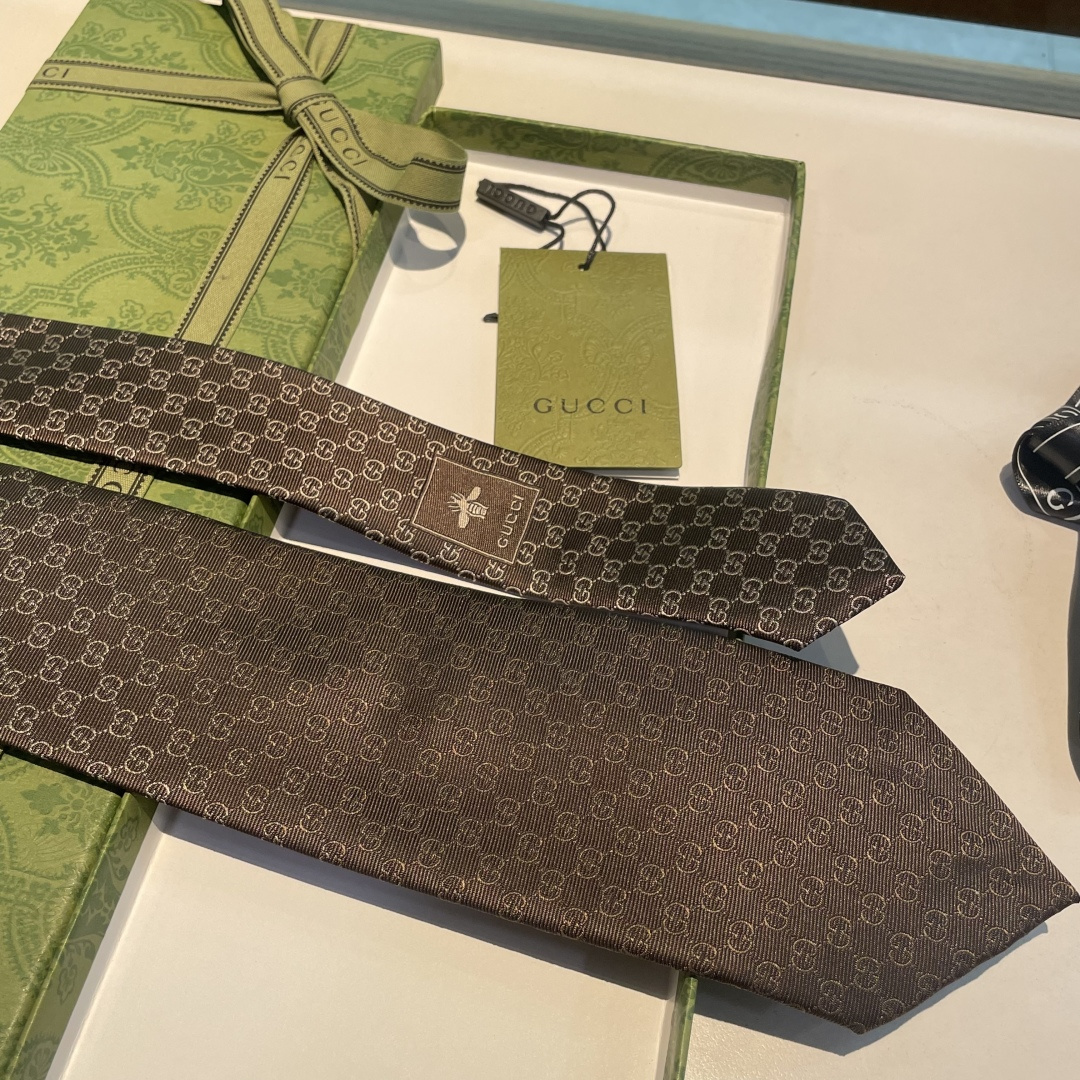 特 G家专柜新款【GG标识印花领带】男士领带👔👔，稀有采用经典小G LOGO提花展现精湛手工与时尚优雅的