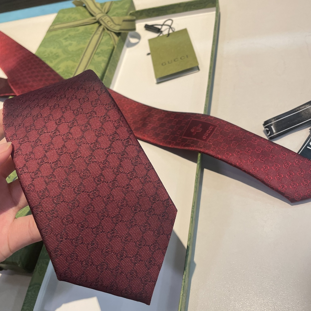 特 G家专柜新款【GG标识印花领带】男士领带👔👔，稀有采用经典小G LOGO提花展现精湛手工与时尚优雅的