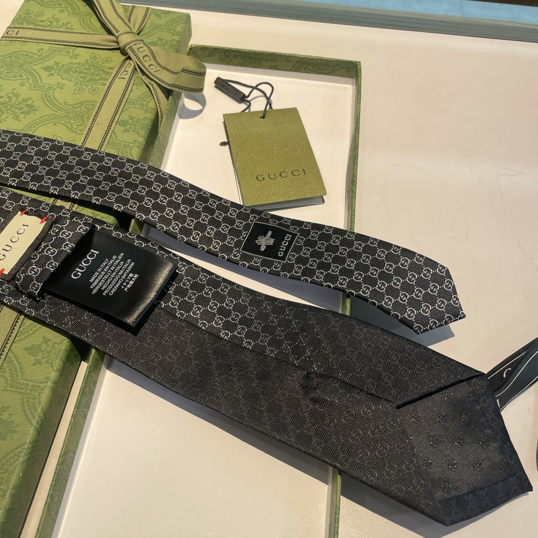 特 G家专柜新款【GG标识印花领带】男士领带👔👔，稀有采用经典小G LOGO提花展现精湛手工与时尚优雅的