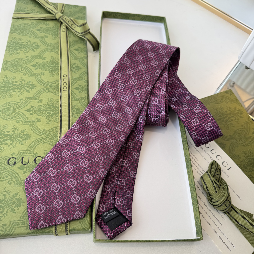 特 G家专柜新款【GG标识印花领带】男士领带👔👔，稀有采用经典小G LOGO提花展现精湛手工与时尚优雅的